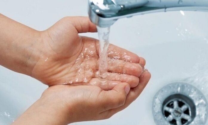 mencuci tangan sebagai pencegahan infestasi parasit